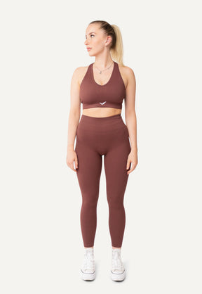 Veleur Cord Set für Damen, aus Cordstoff, High-Waisted Design mit gesticktem Logo, schmeichelhaft für Training und Freizeit.