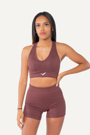 Veleur Shorts aus Cord Set für Damen, aus Cordstoff, High-Waisted Design mit gesticktem Logo, schmeichelhaft für Training und Freizeit.